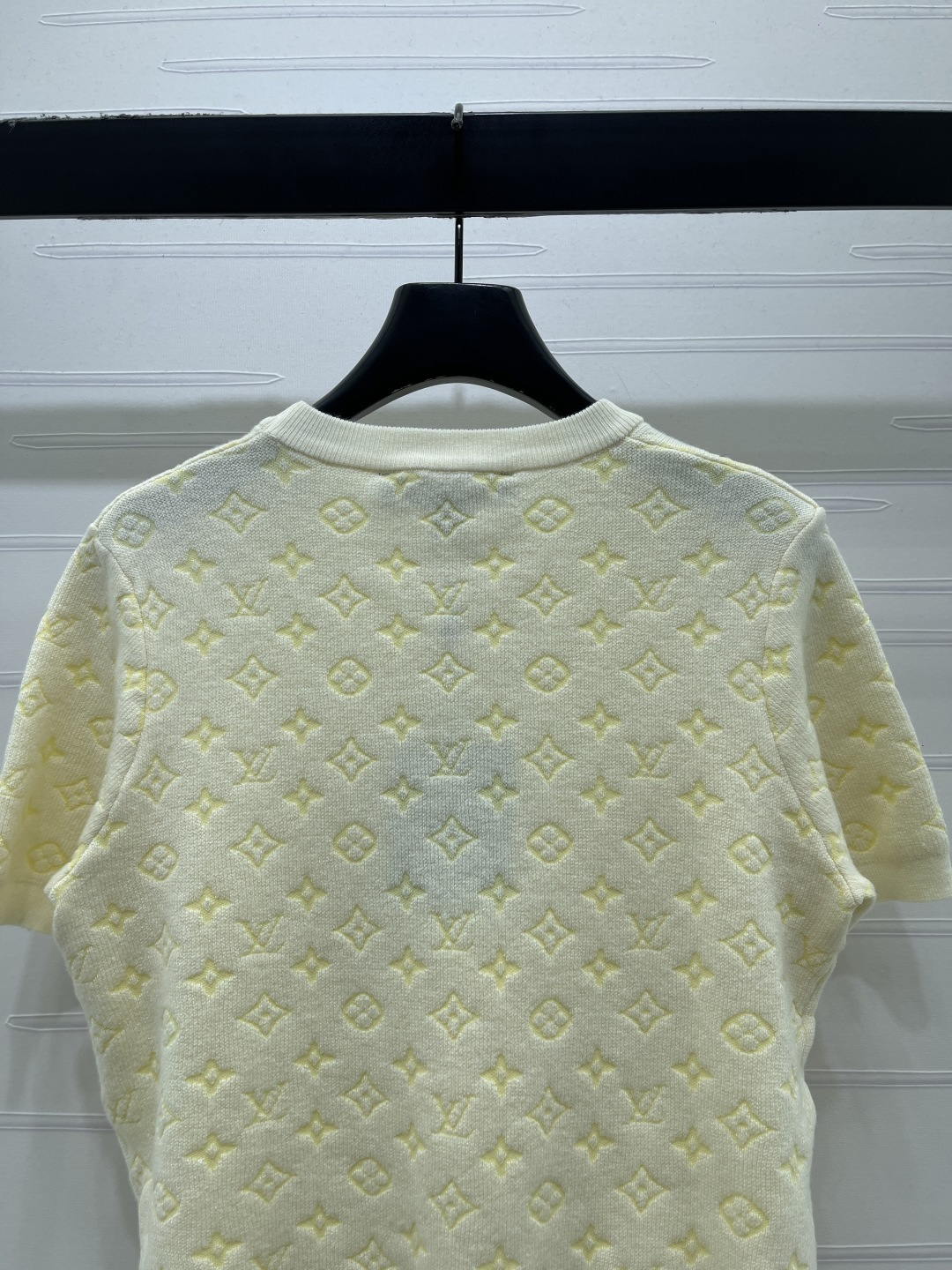 Women's short sleeves